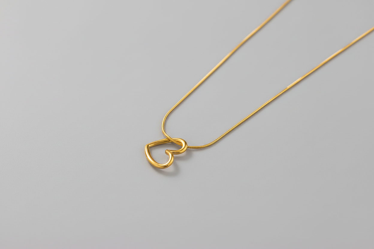 Collar corazón chapado en oro