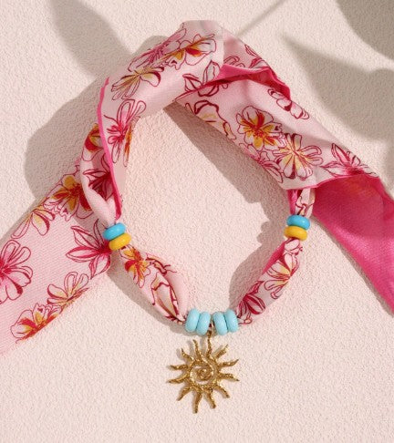 Collar bandana colorido con figura sol