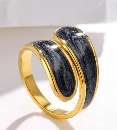 Anillos abiertos color negro y dorado