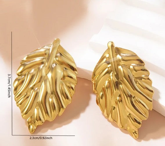 Aro dorados forma hoja