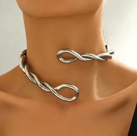 Collar ajustable plateado