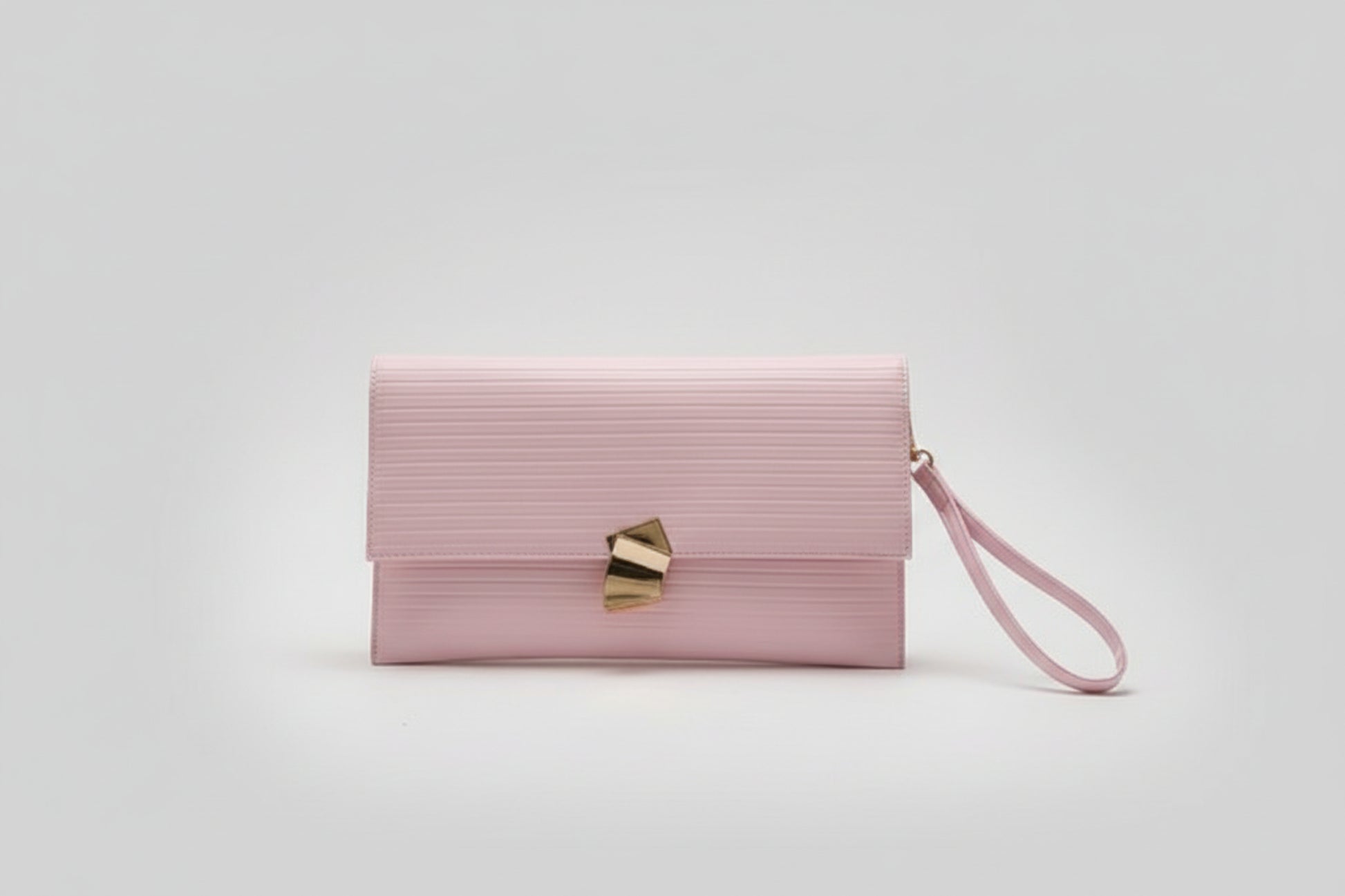 Cartera rectangular cuero sintético rosada