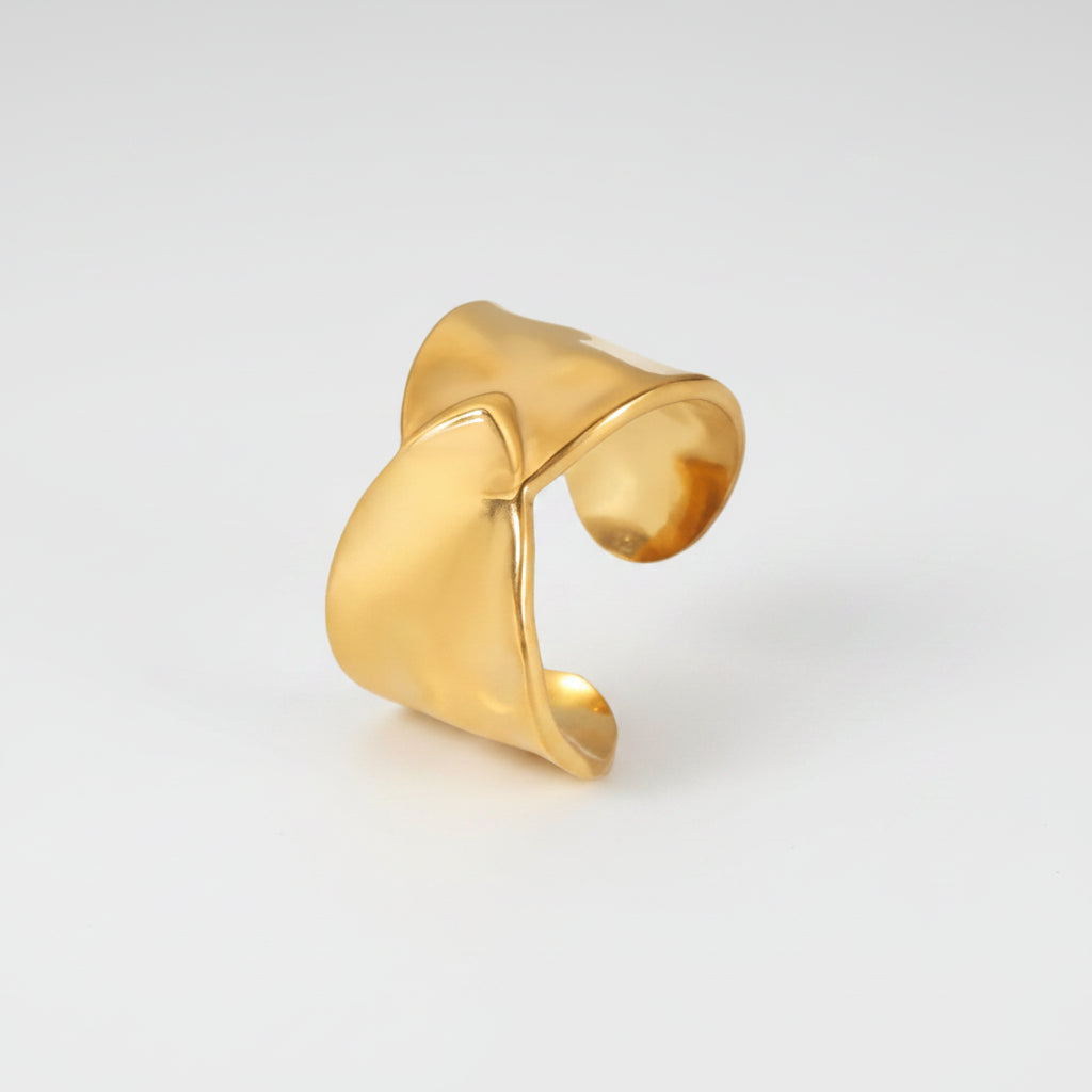 Anillo abierto color dorado