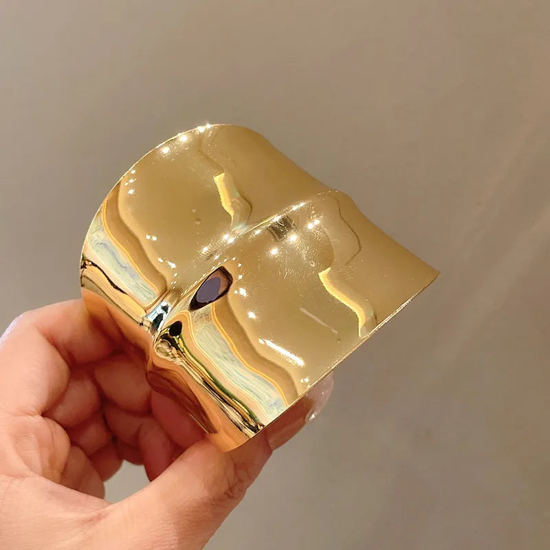 Pulsera Dorada Cóncava