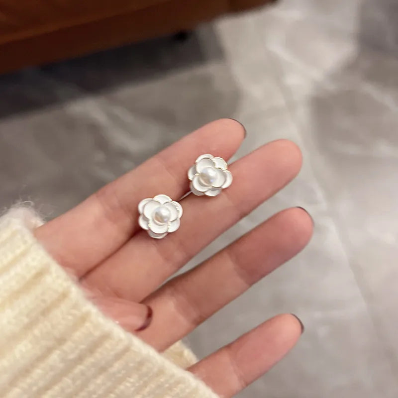 Aro Camelia Aguja Auricular