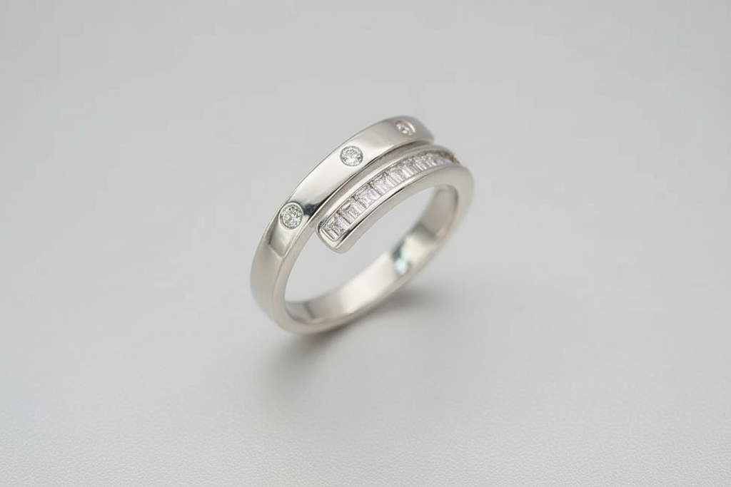 Anillo abierto circones plateado