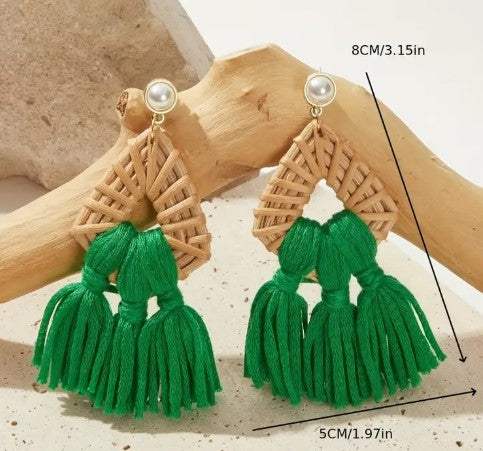 Aros Ratán con flecos verde