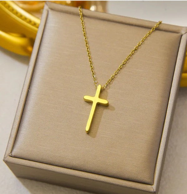 Cadena cruz chapado en oro