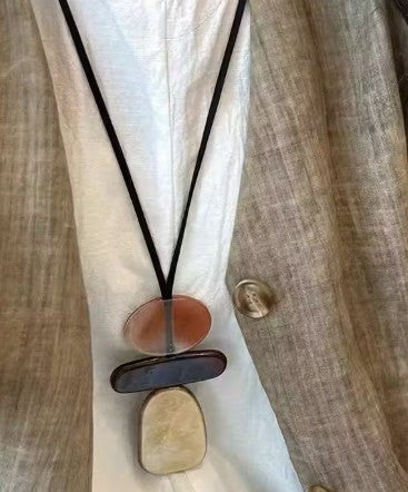 Collar de colgante de resina geométrico bohemio