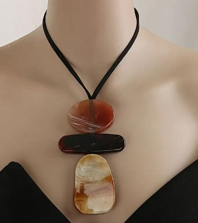 Collar de colgante de resina geométrico bohemio