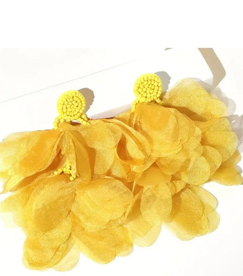 Aros largo con pétalos amarillo