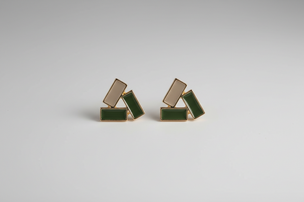 Aro pequeños triangulo negro