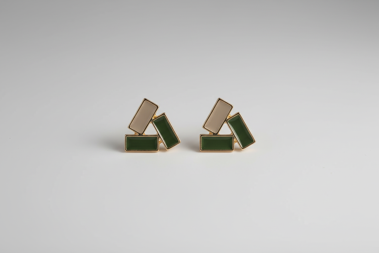 Aro pequeños triangulo negro