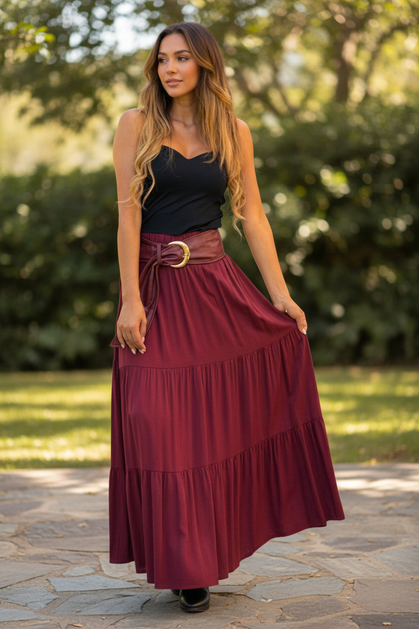 Falda larga burdeos con cinturón
